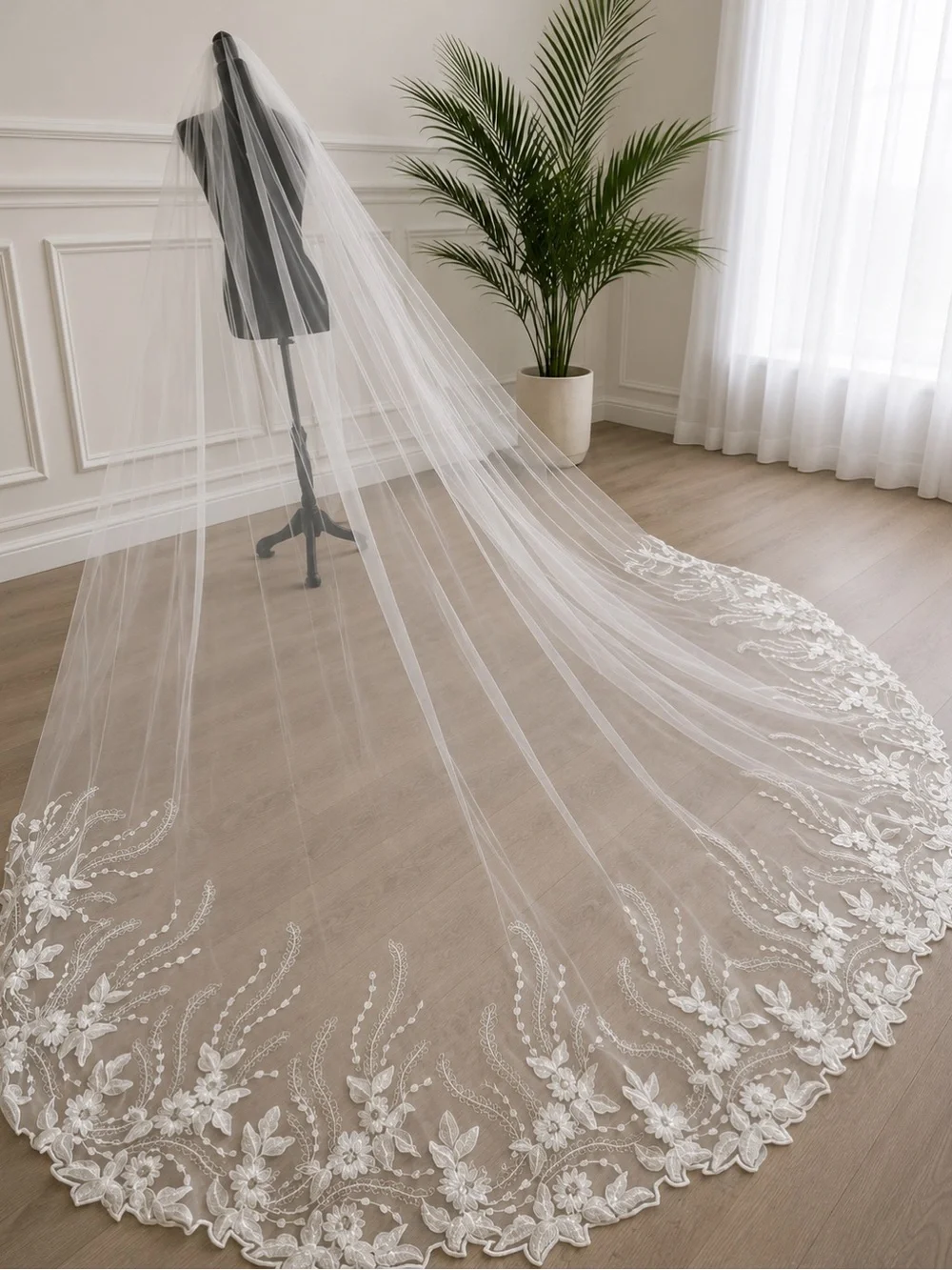 Elegant Bridal Veil with Floral Lace Edge - White